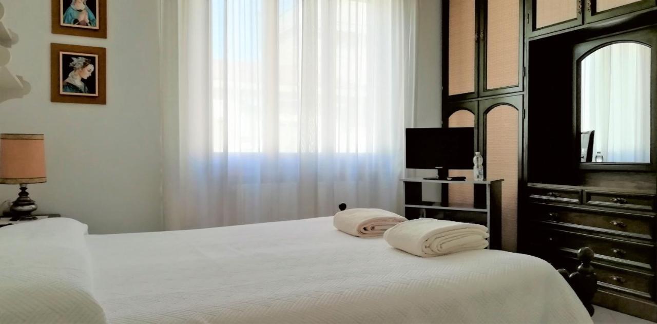 L'Alloggio Di Anna Maria Camera Con Bagno Privato Empoli Eksteriør billede